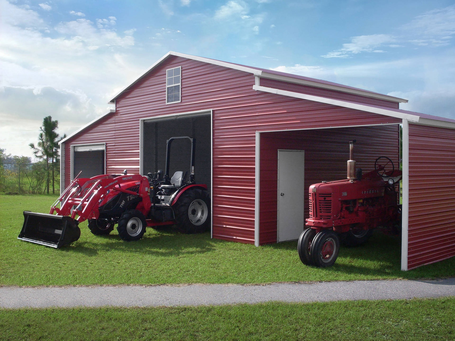 2004-Red-Tractor-Barn.jpg